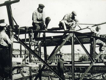 Строительство цехов МАЗа 1946г.